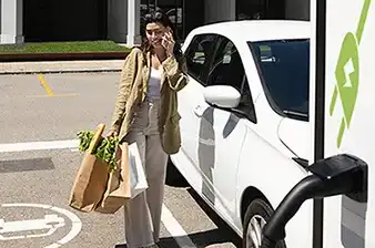 installateur IRVE borne de recharge électrique pour centre commercial et supermarché à Arcachon (33120) grâce à Ma Borne Elec Irve 33