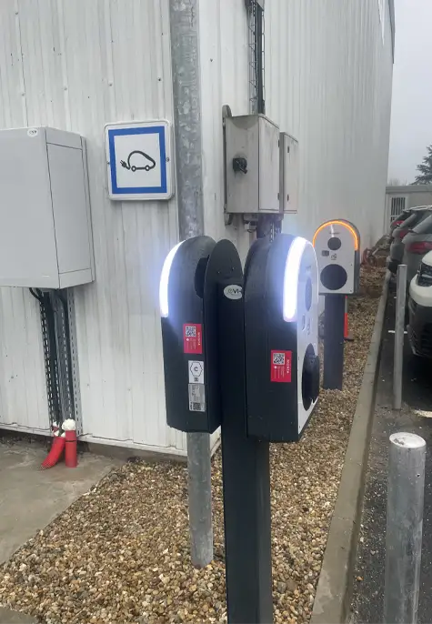 installation entreprise de bornes de recharge pour parc et flotte de véhicules électrique à Bordeaux et la Gironde (33)
